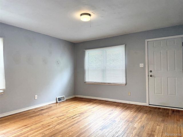 2330 ROWLAND Avenue, Royal Oak, MI 48067