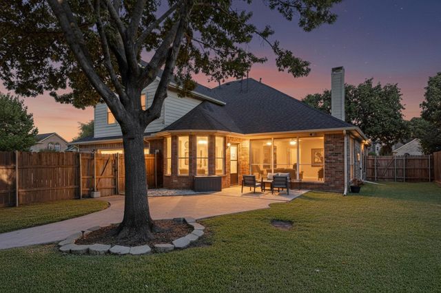 1808 Paddington Court, Arlington, TX 76017