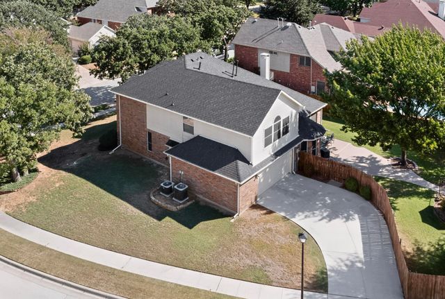 1808 Paddington Court, Arlington, TX 76017