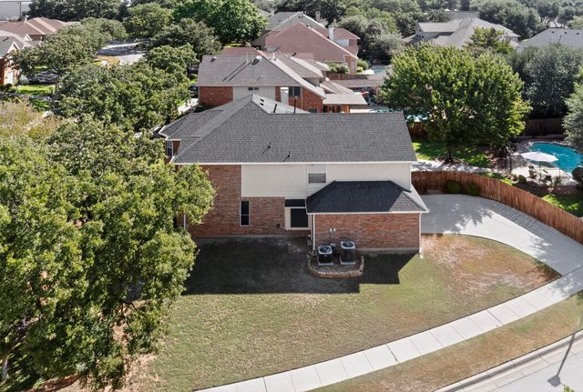1808 Paddington Court, Arlington, TX 76017