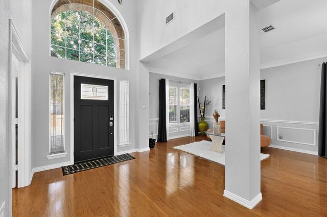 1808 Paddington Court, Arlington, TX 76017