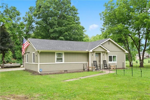 13410 Mt Olivet Road, Smithville, MO 64089