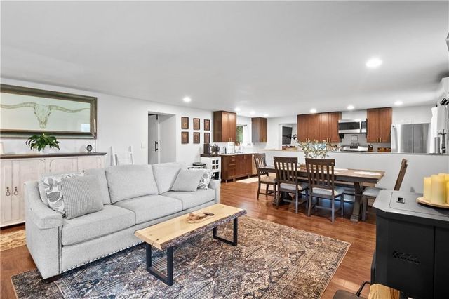 13410 Mt Olivet Road, Smithville, MO 64089