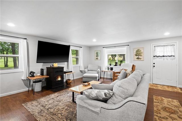 13410 Mt Olivet Road, Smithville, MO 64089