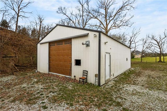 13410 Mt Olivet Road, Smithville, MO 64089