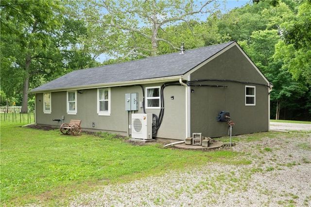 13410 Mt Olivet Road, Smithville, MO 64089