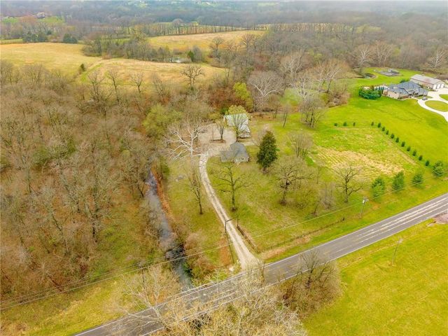 13410 Mt Olivet Road, Smithville, MO 64089