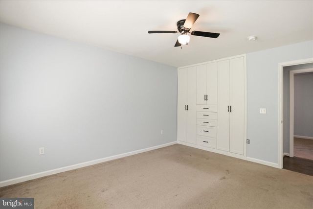 1033 MOUNTAIN HEIGHTS RD, Front Royal, VA 22630