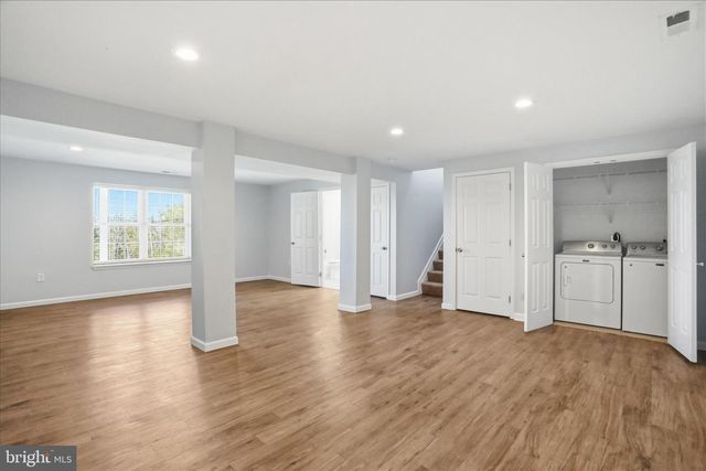 1033 MOUNTAIN HEIGHTS RD, Front Royal, VA 22630