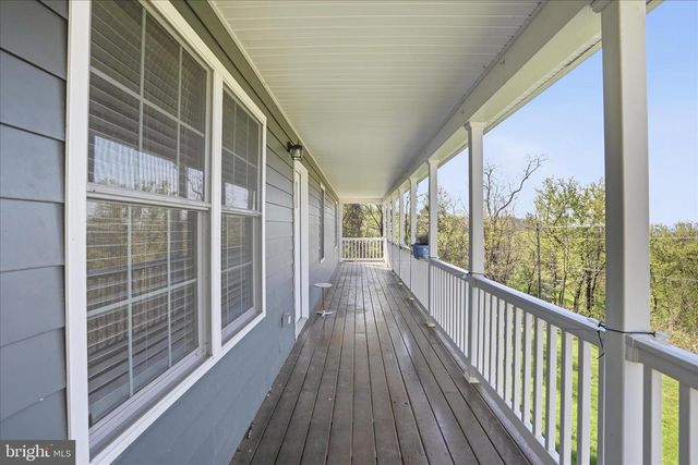 1033 MOUNTAIN HEIGHTS RD, Front Royal, VA 22630
