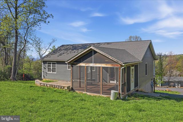 1033 MOUNTAIN HEIGHTS RD, Front Royal, VA 22630