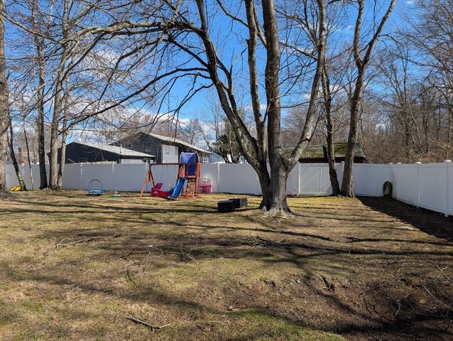 12 Brentwood Ave, Avon, MA 02322