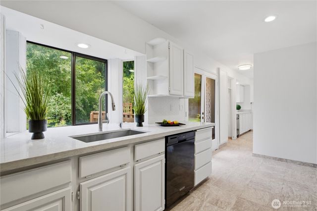 19926 NE Union Hill RD, Redmond, WA 98053