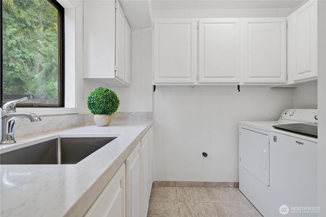 19926 NE Union Hill RD, Redmond, WA 98053