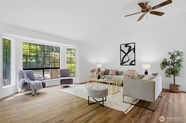 19926 NE Union Hill RD, Redmond, WA 98053