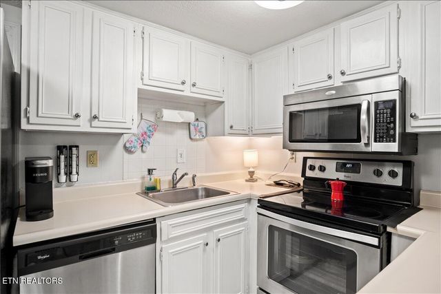 1081 Cove Rd 922, Sevierville, TN 37876