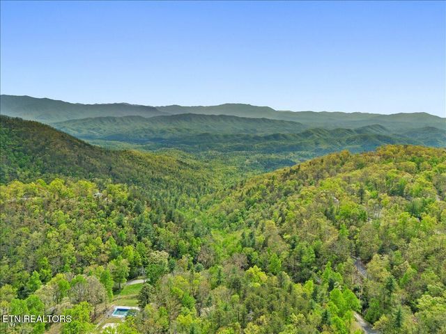 1081 Cove Rd 922, Sevierville, TN 37876