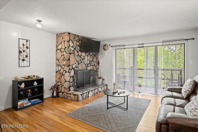 1081 Cove Rd 922, Sevierville, TN 37876