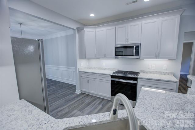 520 Grantham Lane, Charlotte, NC 28262
