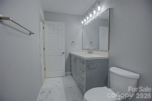 520 Grantham Lane, Charlotte, NC 28262