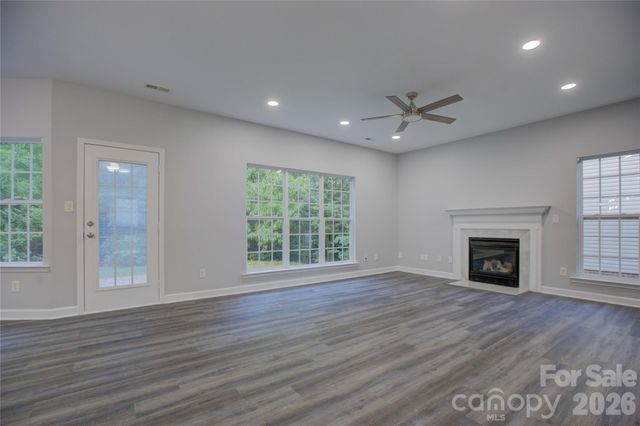 520 Grantham Lane, Charlotte, NC 28262