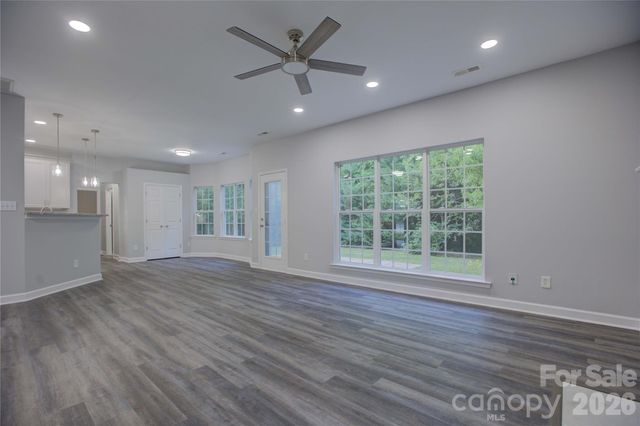 520 Grantham Lane, Charlotte, NC 28262