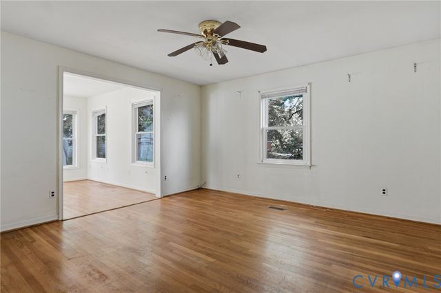 607 Hamilton Ave, Colonial Heights, VA 23834