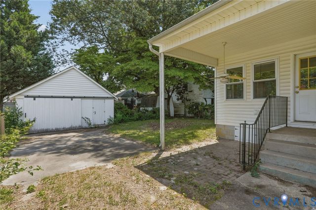 607 Hamilton Ave, Colonial Heights, VA 23834