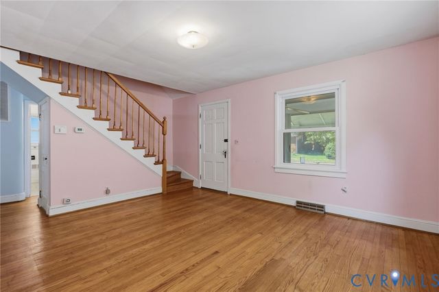 607 Hamilton Ave, Colonial Heights, VA 23834