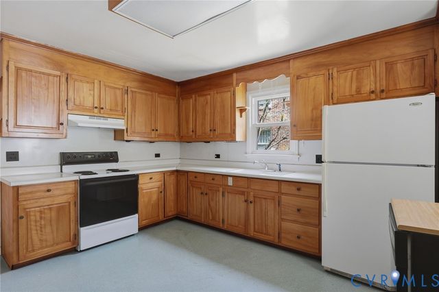 607 Hamilton Ave, Colonial Heights, VA 23834
