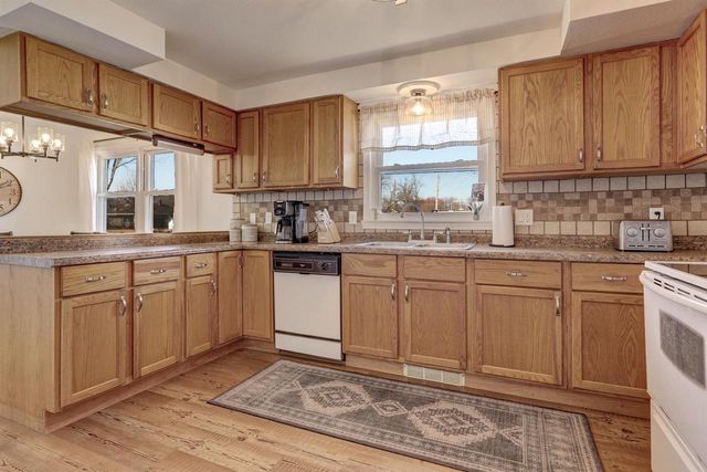 413 MADISON STREET, Little Chute, WI 54140