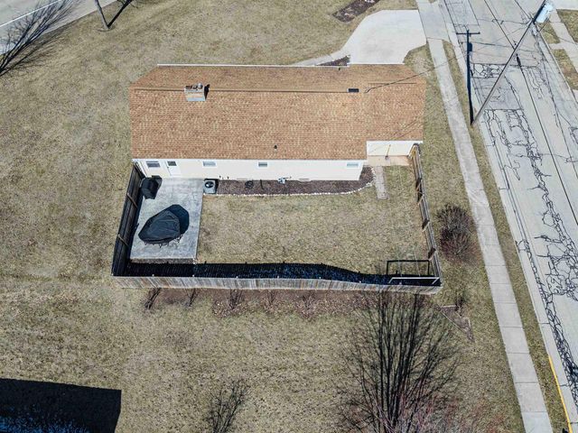 413 MADISON STREET, Little Chute, WI 54140