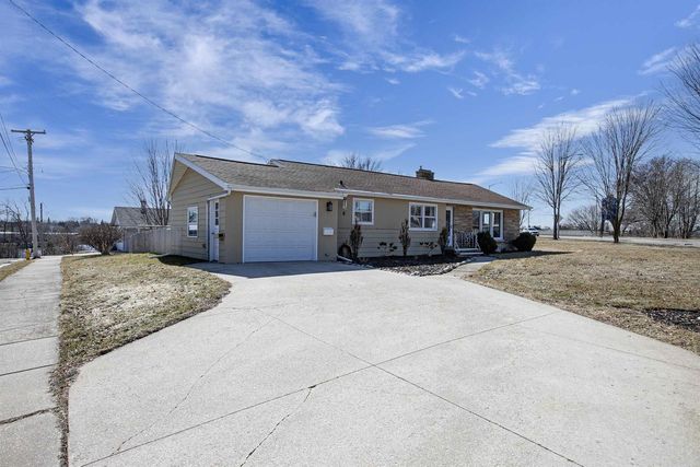 413 MADISON STREET, Little Chute, WI 54140