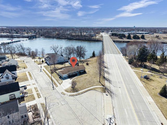 413 MADISON STREET, Little Chute, WI 54140