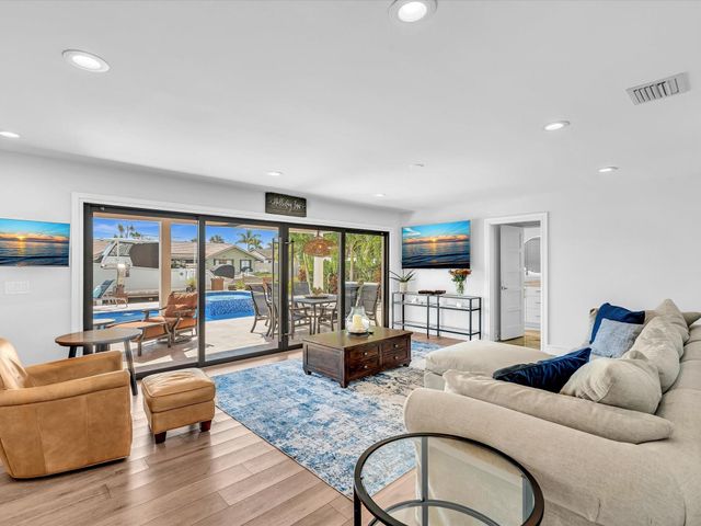 2740 NE 47th St, Lighthouse Point, FL 33064