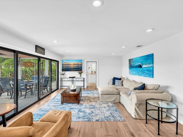 2740 NE 47th St, Lighthouse Point, FL 33064