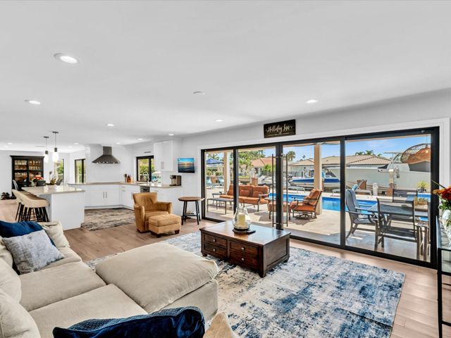 2740 NE 47th St, Lighthouse Point, FL 33064