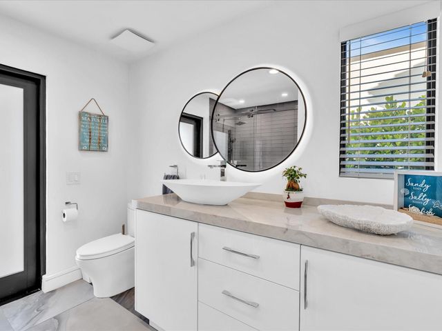 2740 NE 47th St, Lighthouse Point, FL 33064