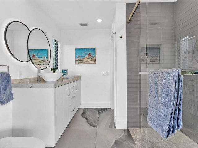 2740 NE 47th St, Lighthouse Point, FL 33064