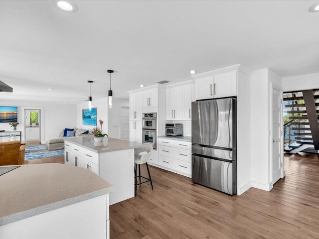 2740 NE 47th St, Lighthouse Point, FL 33064