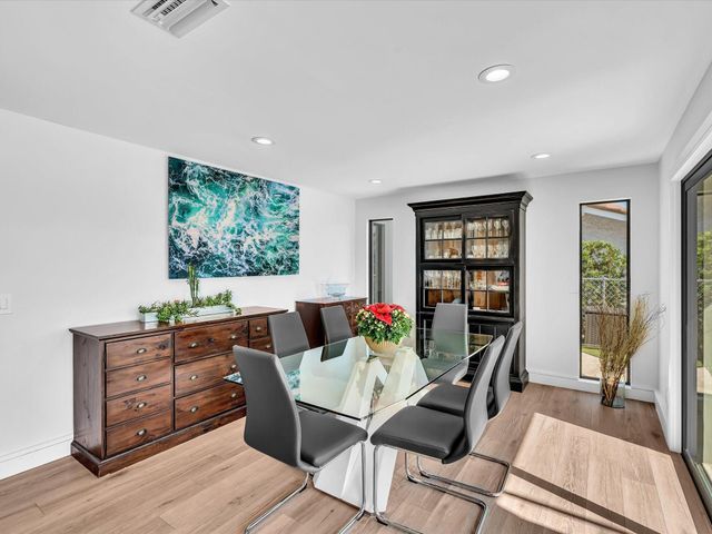 2740 NE 47th St, Lighthouse Point, FL 33064