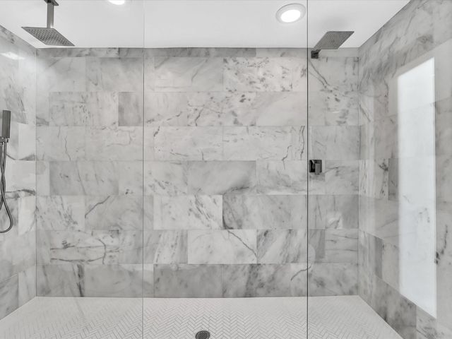 2740 NE 47th St, Lighthouse Point, FL 33064