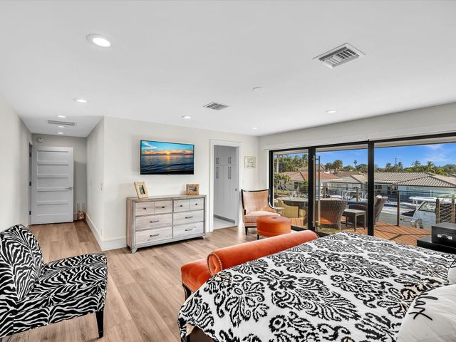 2740 NE 47th St, Lighthouse Point, FL 33064