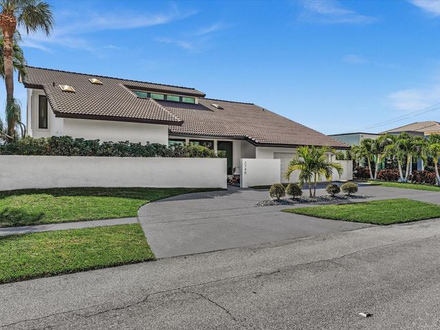 2740 NE 47th St, Lighthouse Point, FL 33064