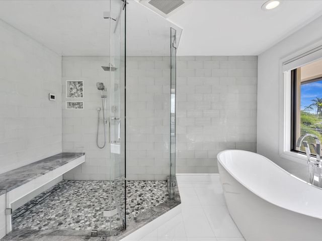 2740 NE 47th St, Lighthouse Point, FL 33064