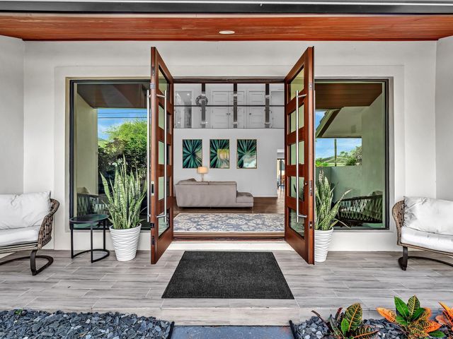 2740 NE 47th St, Lighthouse Point, FL 33064