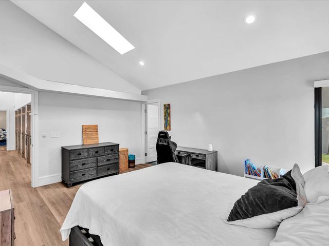 2740 NE 47th St, Lighthouse Point, FL 33064