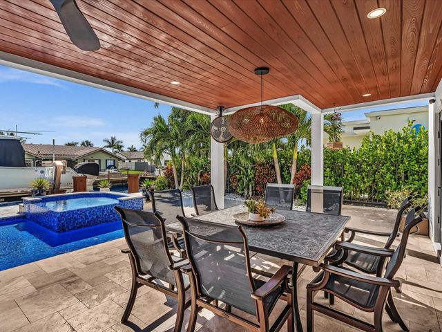 2740 NE 47th St, Lighthouse Point, FL 33064