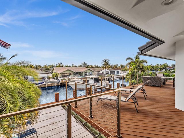 2740 NE 47th St, Lighthouse Point, FL 33064