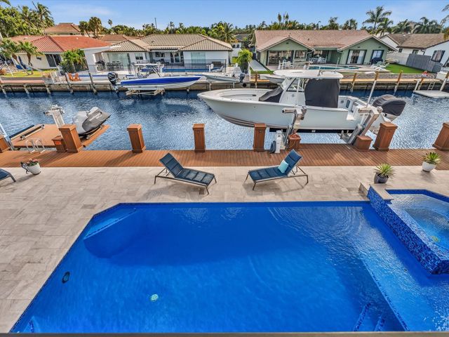 2740 NE 47th St, Lighthouse Point, FL 33064